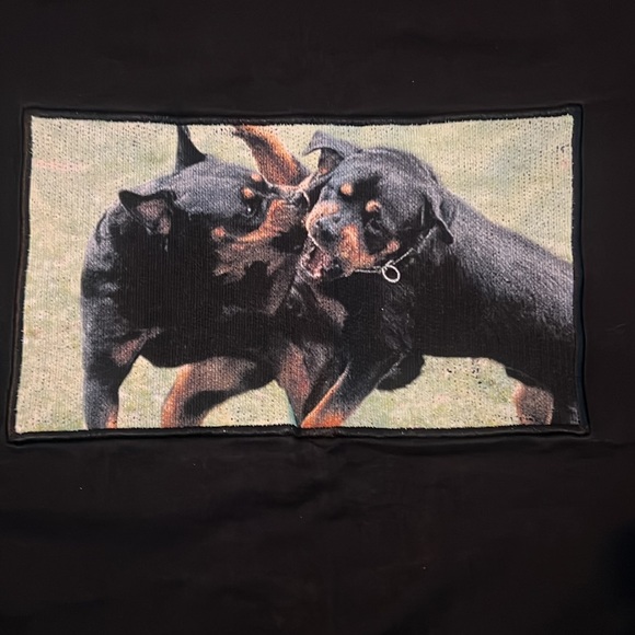 GiVENCHY Rottweiler shirt 🐾🐶 - Picture 2 of 7